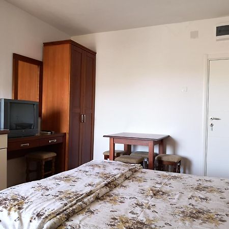 Apartmani Becici Δωμάτιο φωτογραφία