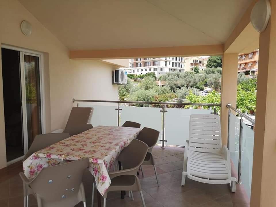 Apartmani Becici Εξωτερικό φωτογραφία
